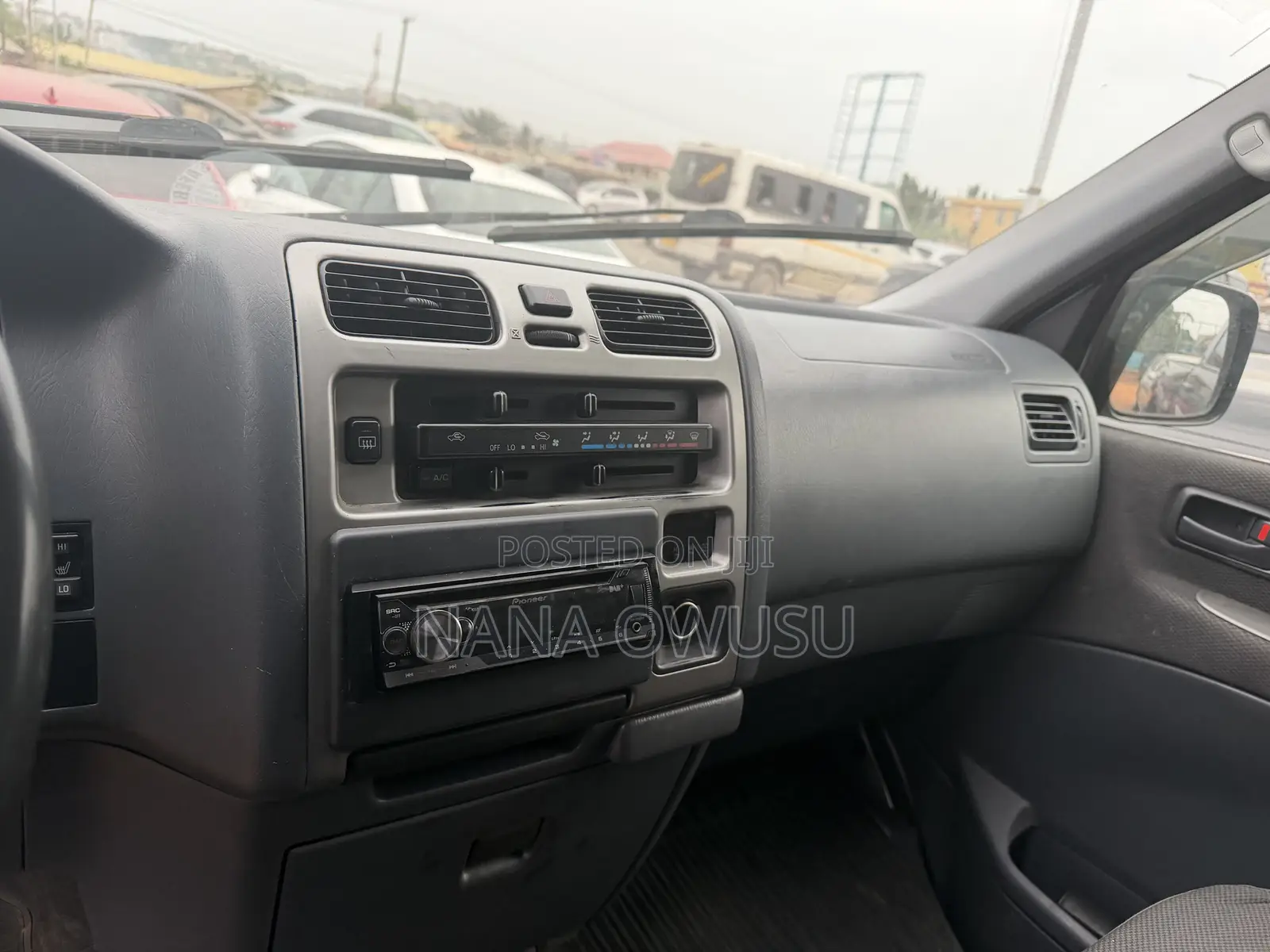 Toyota HiAce 2010 Silver