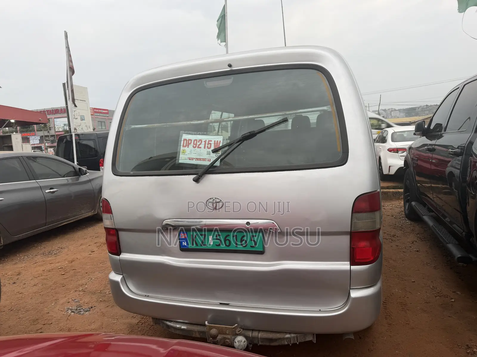 Toyota HiAce 2010 Silver