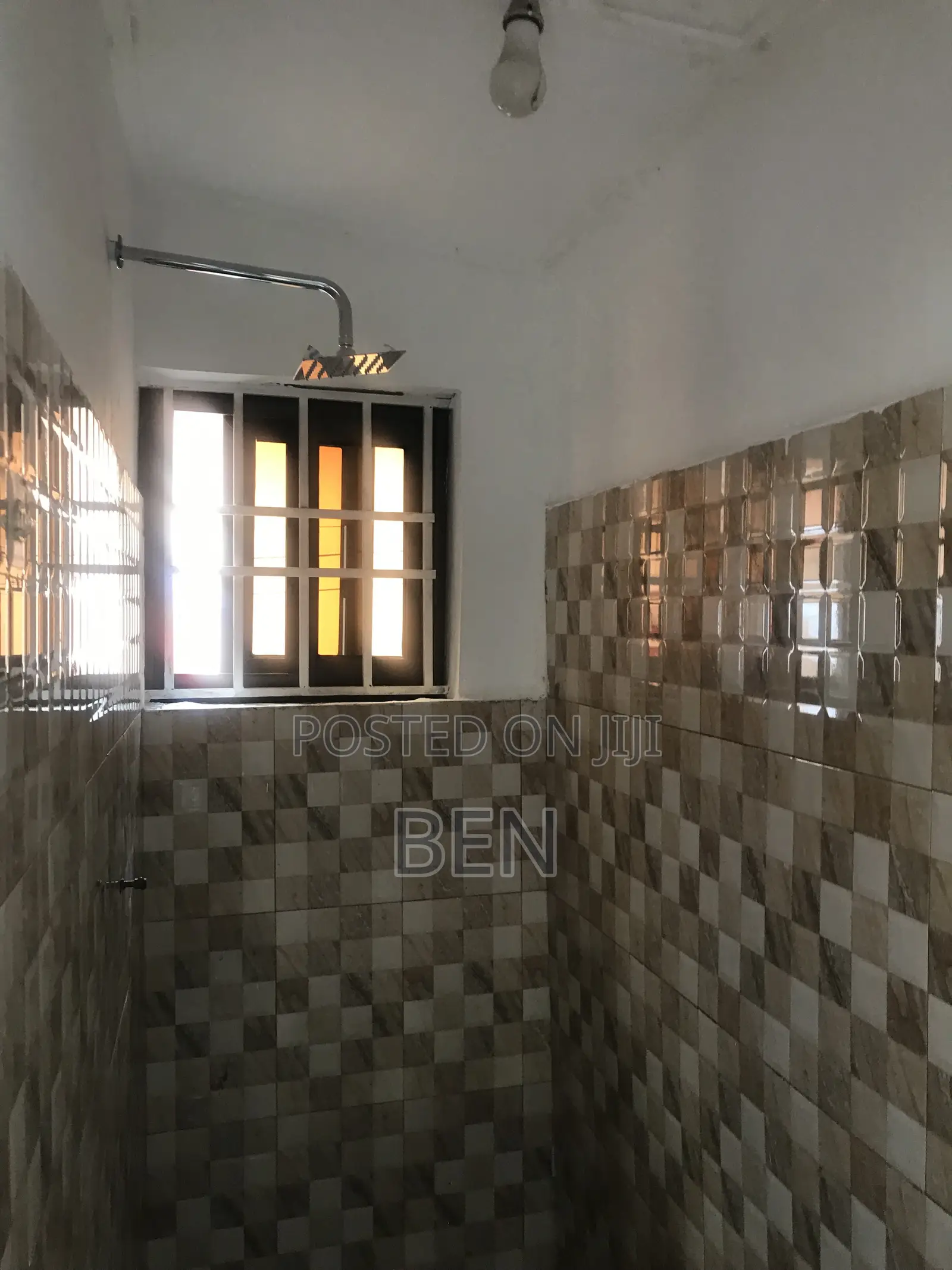2bdrm Apartment in Taxi Rank Abelenkpe, Lincoln School Area for rent