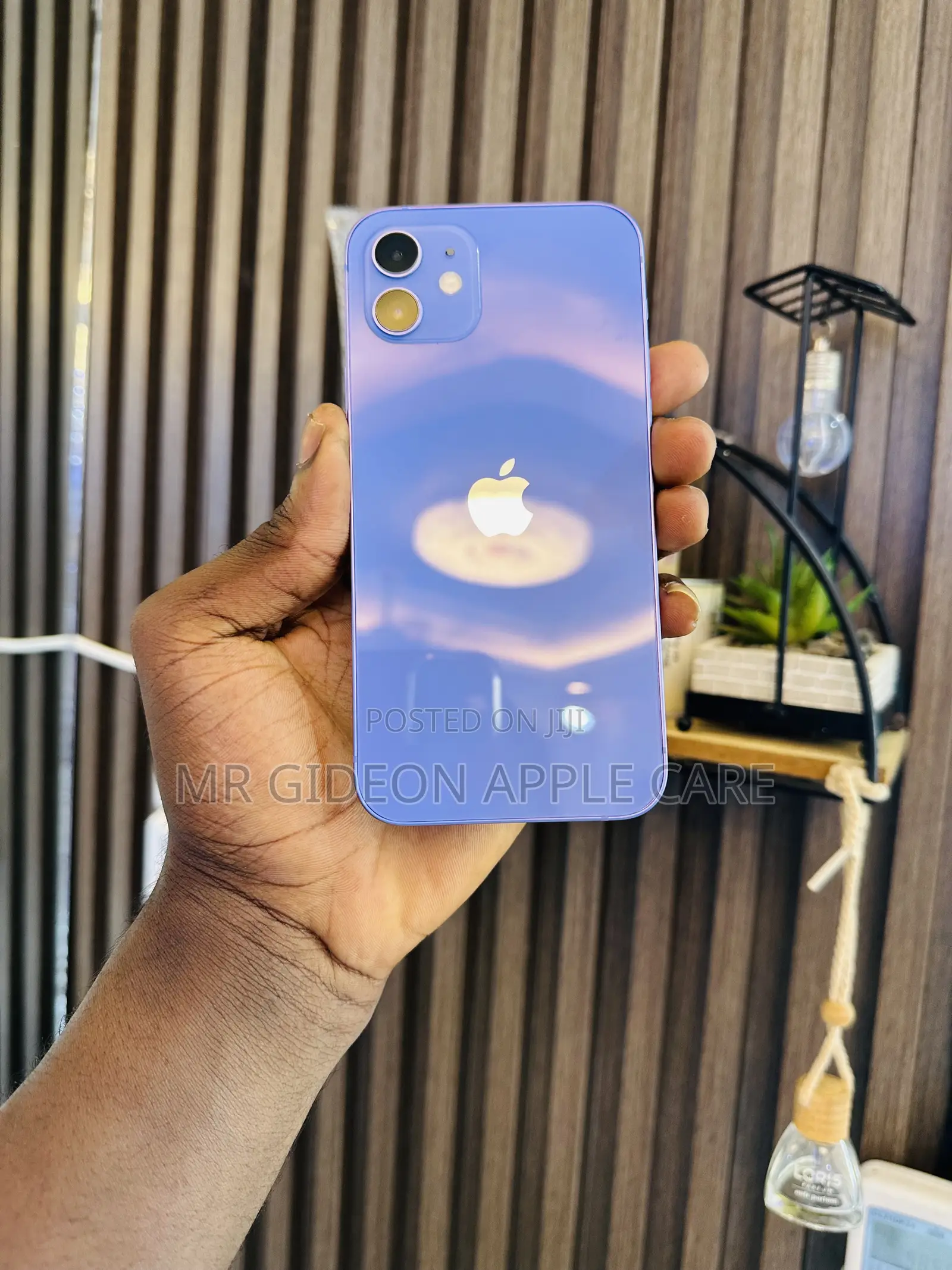 New Apple iPhone 12 64 GB Blue