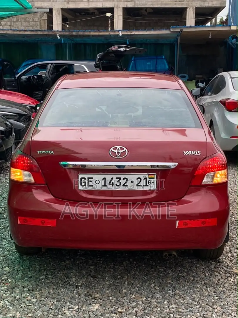 Toyota Yaris 1.5 Liftback Automatic 2009 Red