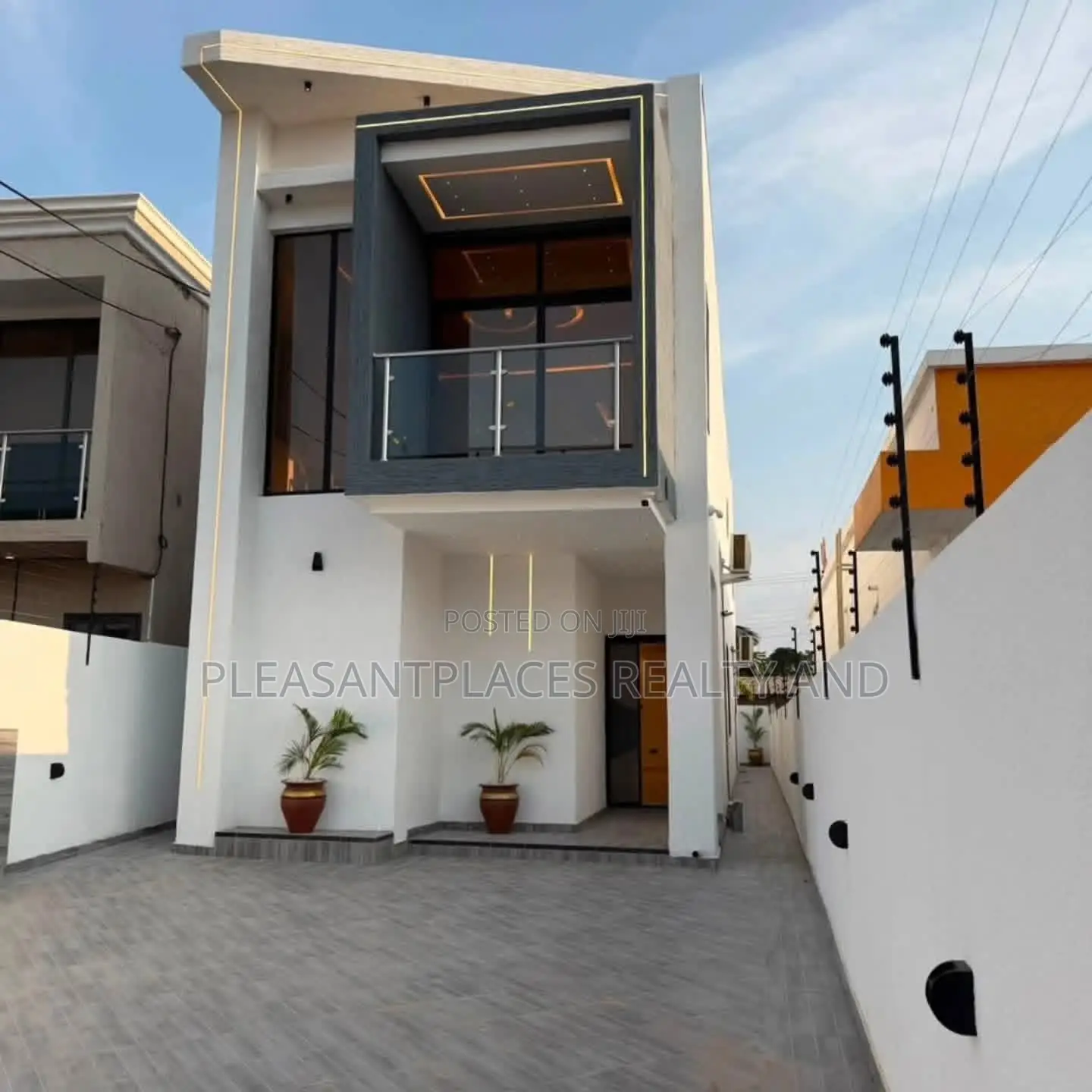 3bdrm House in Pleasantplaces And, Lake Side Estate for sale