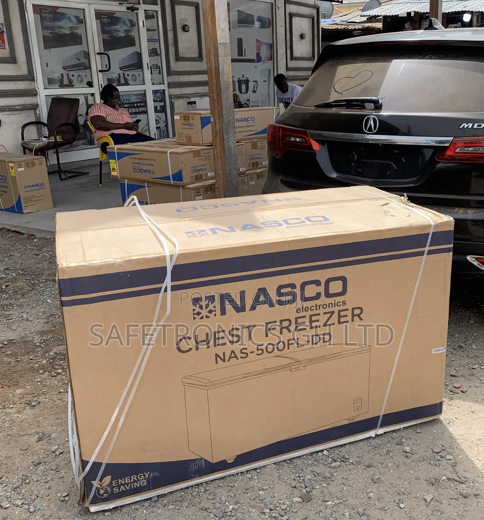 Unique Grey Nasco NAS-500FL-DD 425-Liter Double-Door Chest Freezer