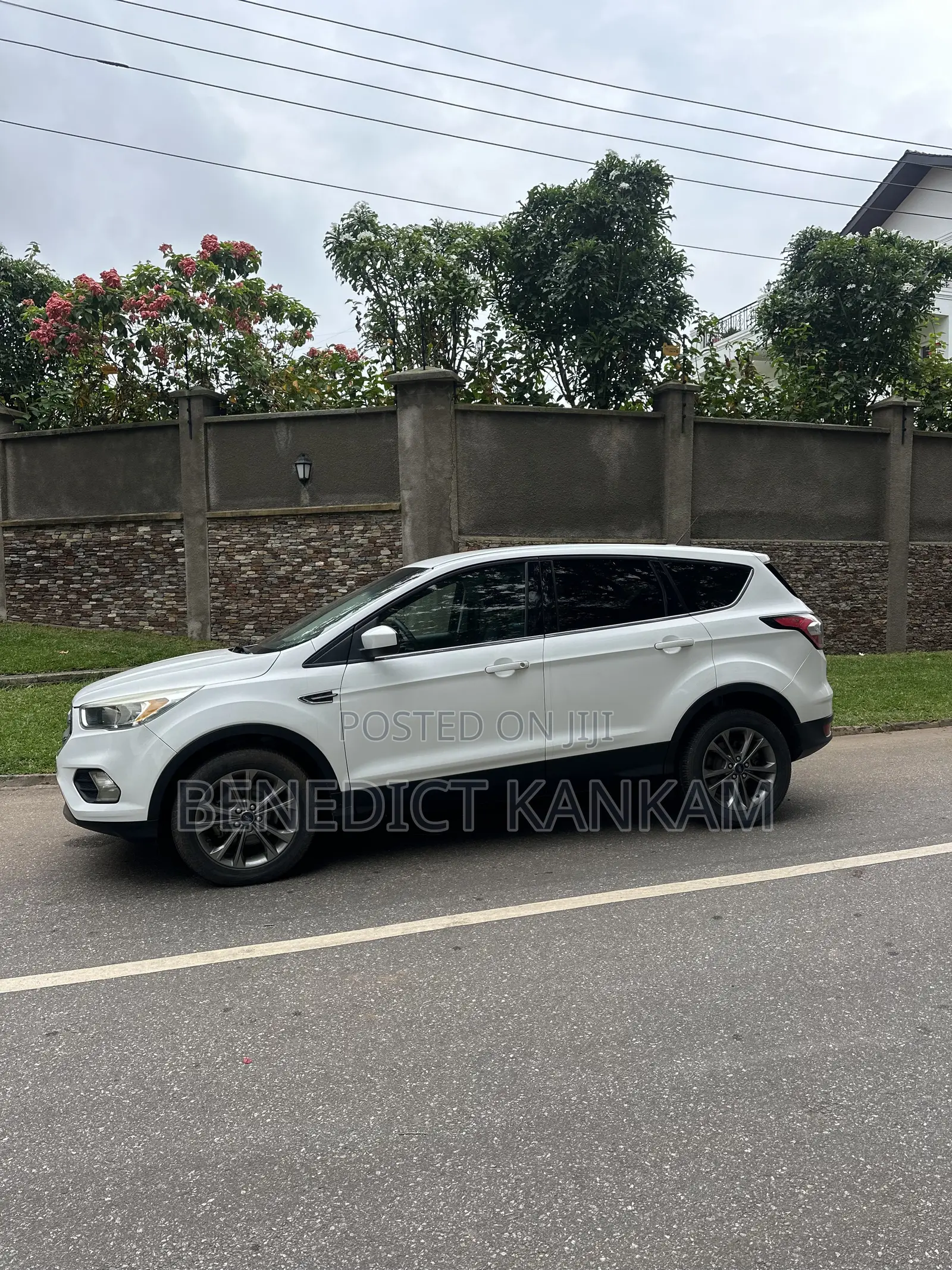 Ford Escape SE FWD 2016 White