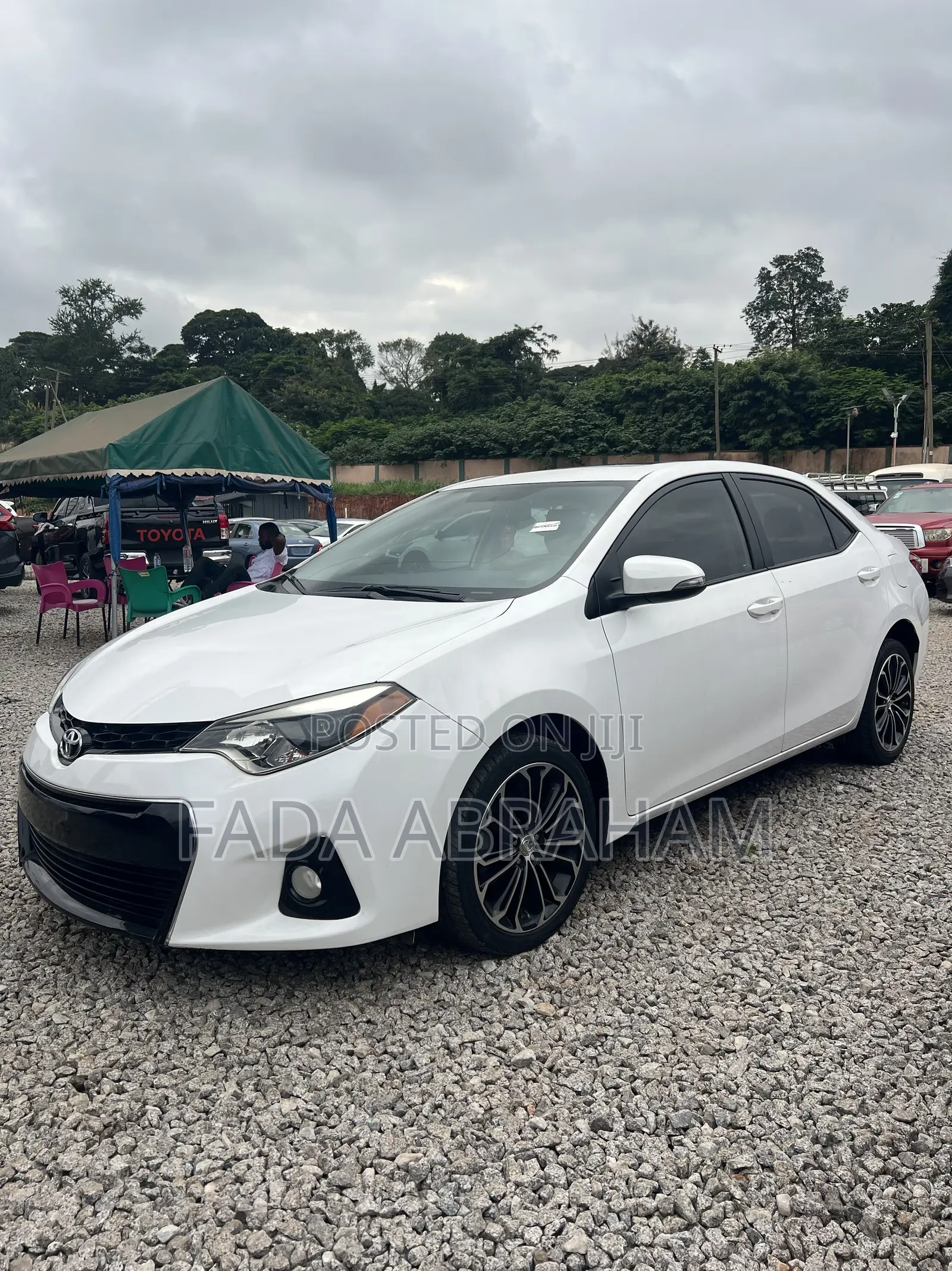 Toyota Corolla S w/Special Edition Pkg (1.8L 4cyl CVT) 2016 White