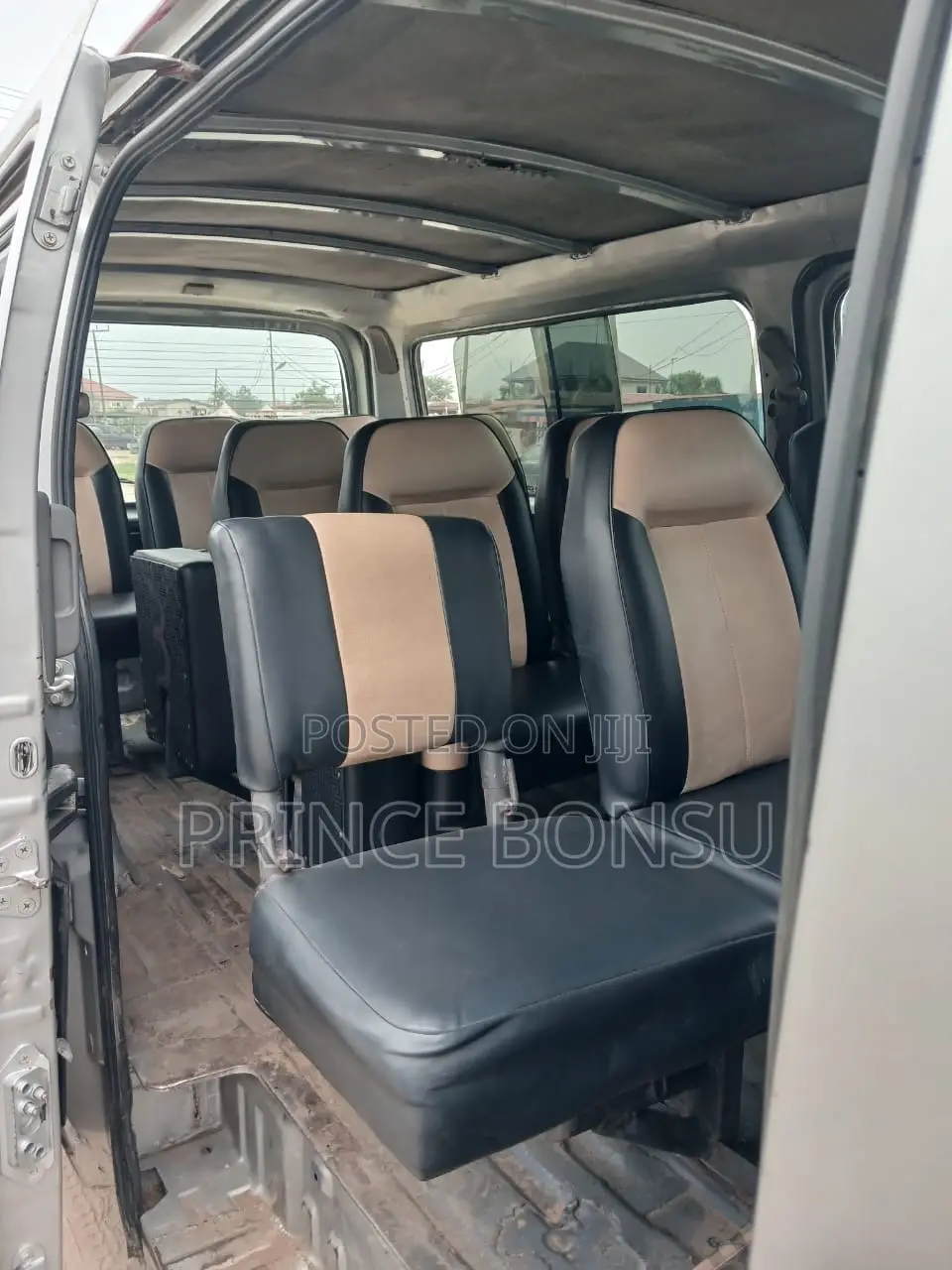Nissan Caravan (Urvan) 2012 Silver