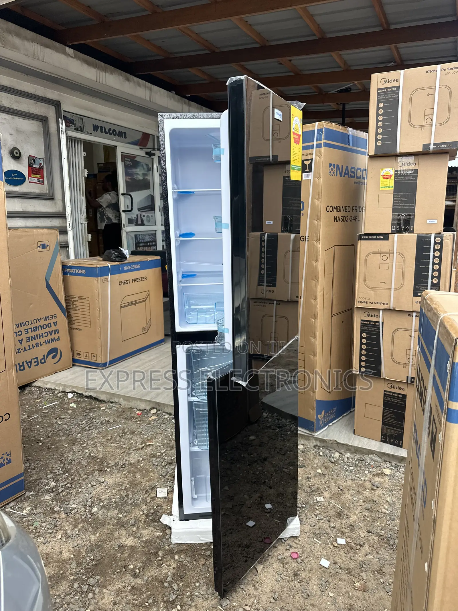 Sleek Black Mirror Double Door Nasco NASD2-24fl Fridge