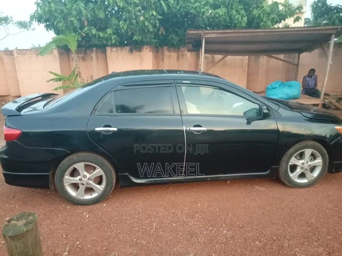 Toyota Corolla S 4dr Sedan (1.8L 4cyl 4A) 2012 Black
