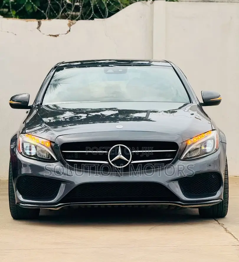Mercedes-Benz C300 2017 Black