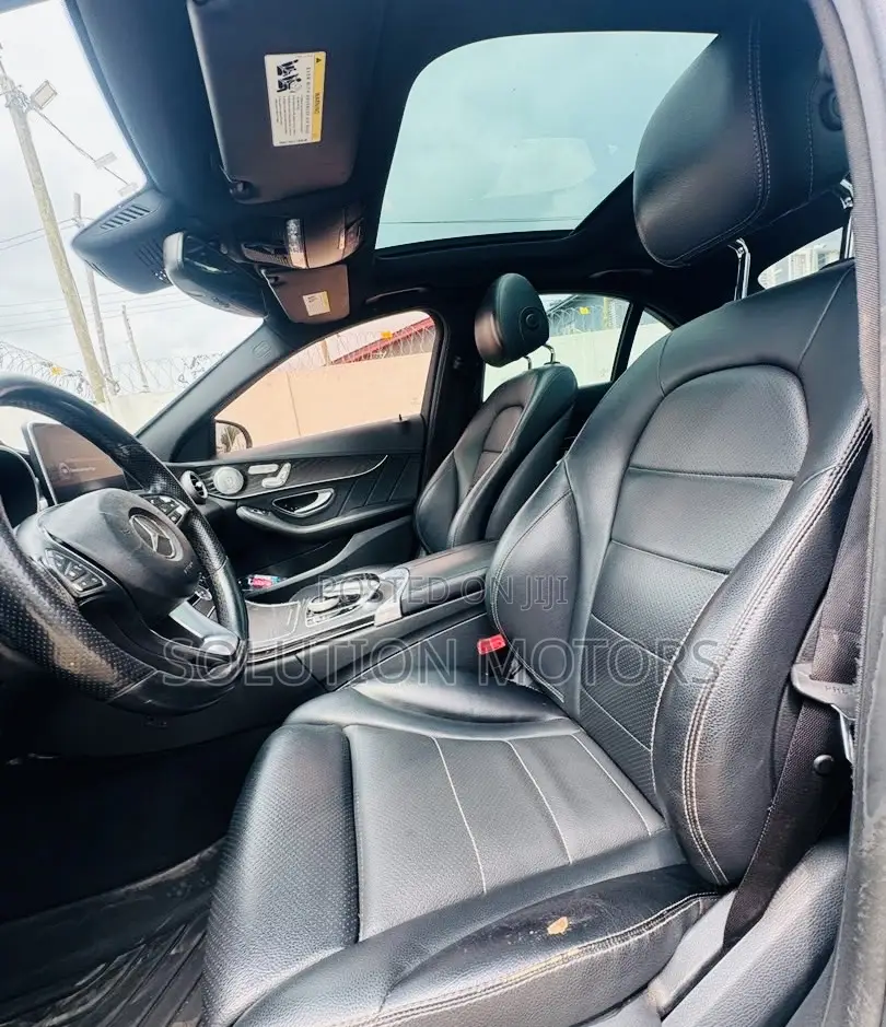 Mercedes-Benz C300 2017 Black
