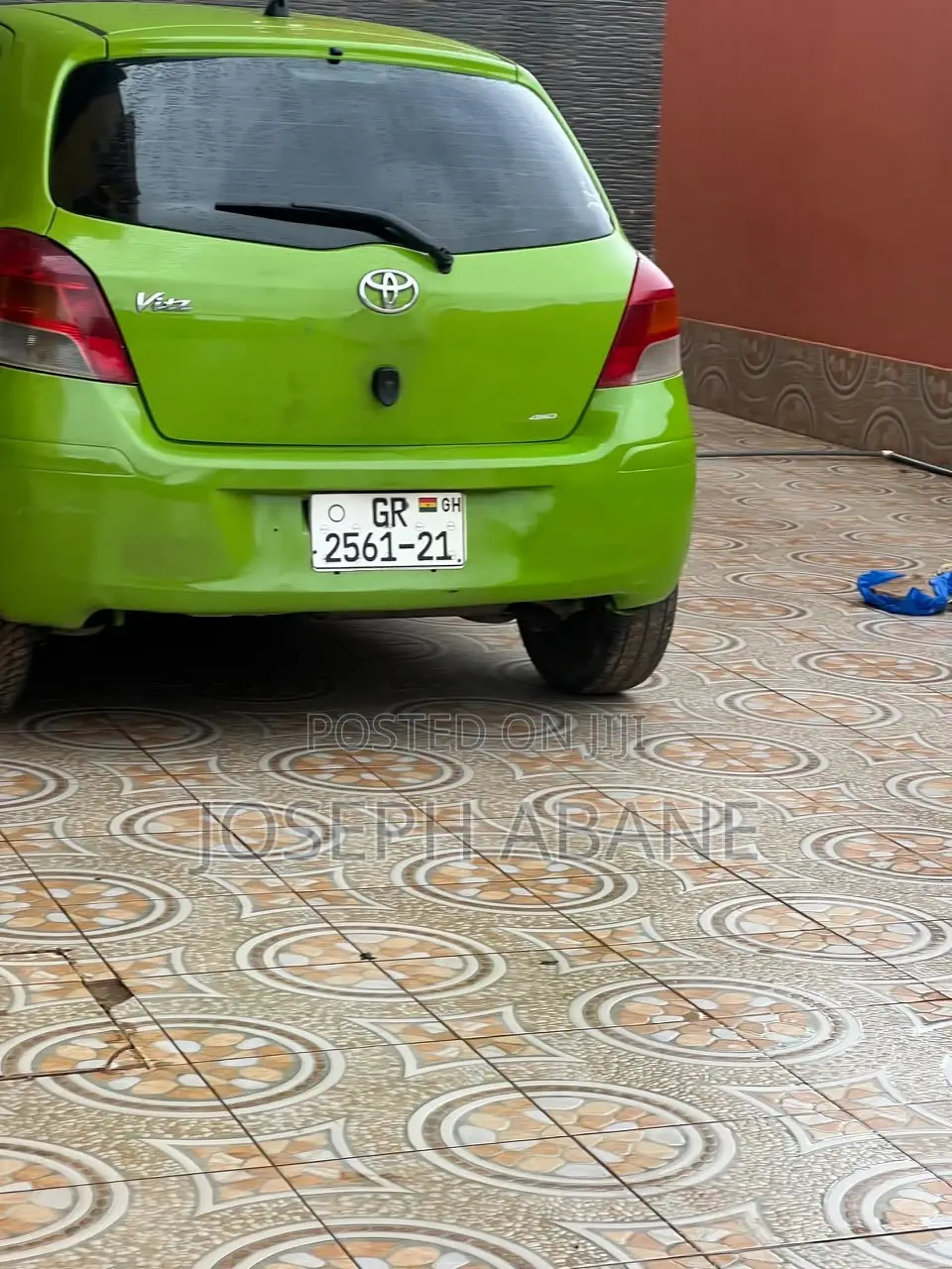 Toyota Vitz 1.3 AWD 3dr 2010 Green
