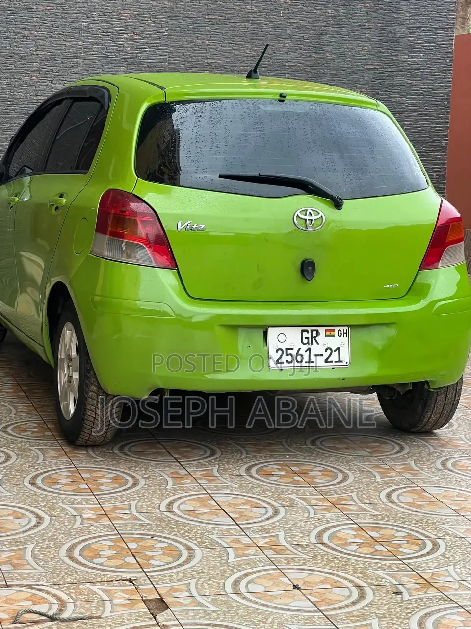 Toyota Vitz 1.3 AWD 3dr 2010 Green