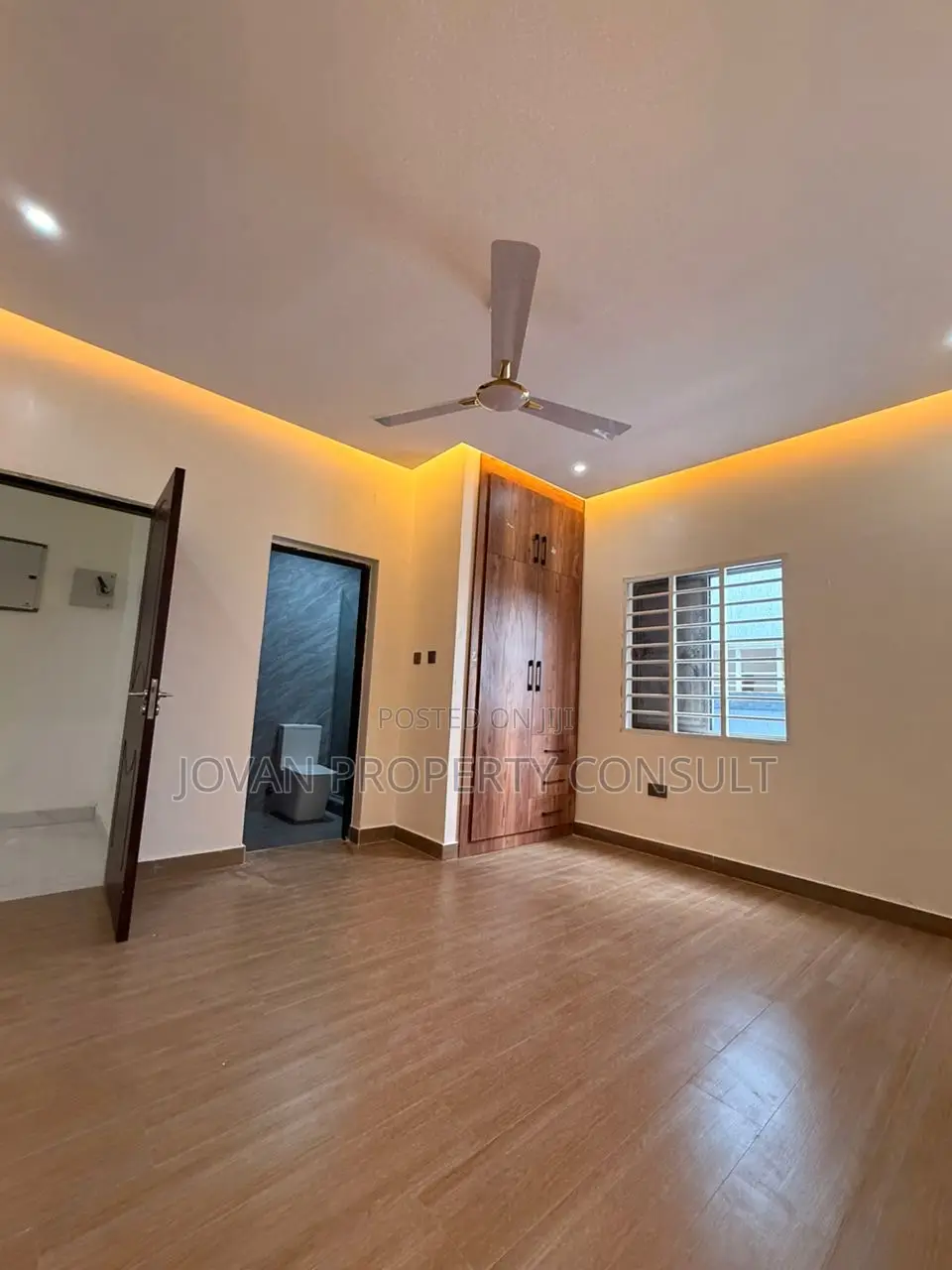 3bdrm House in Achimota for sale