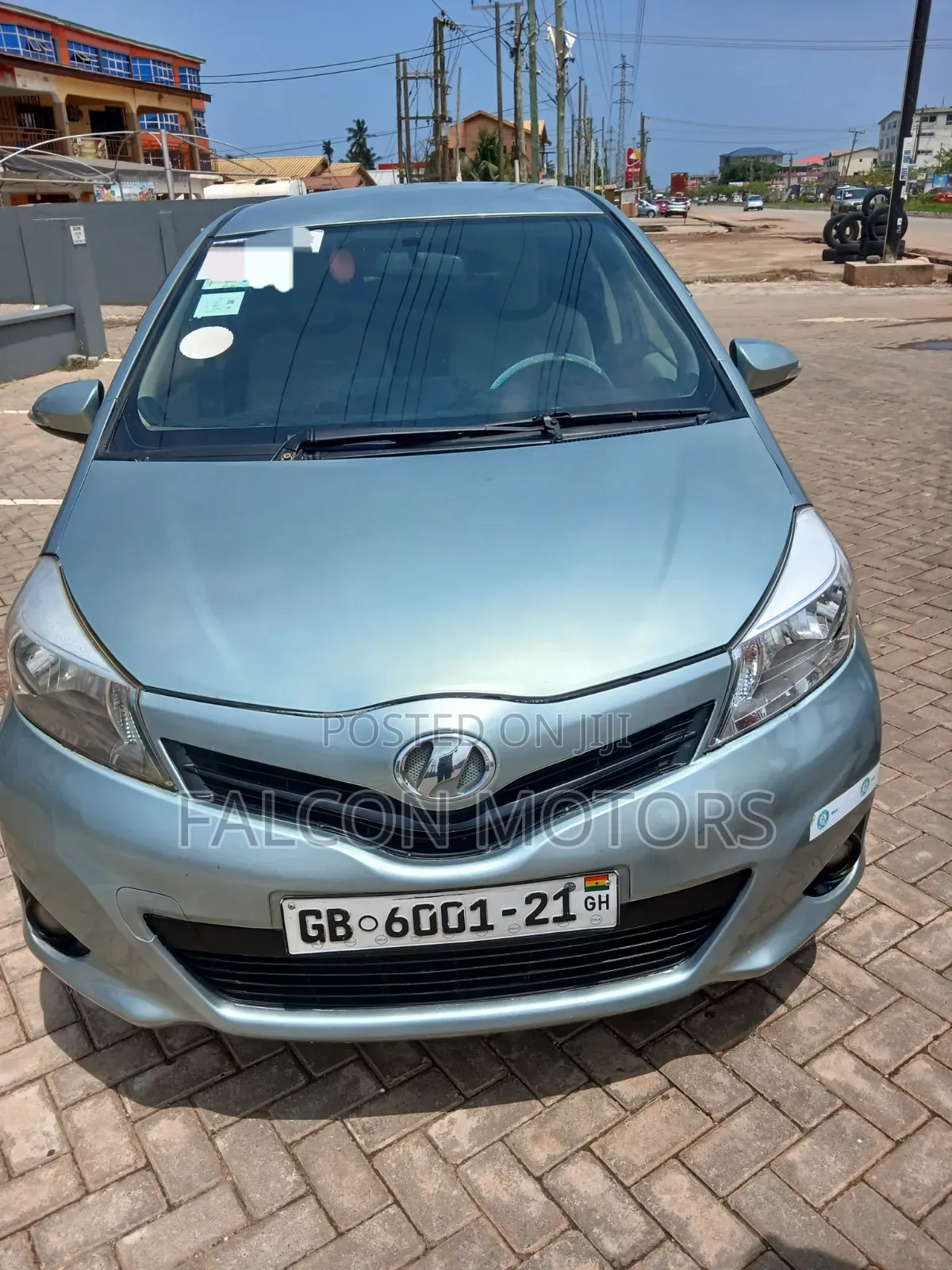 Toyota Vitz 2013 Teal