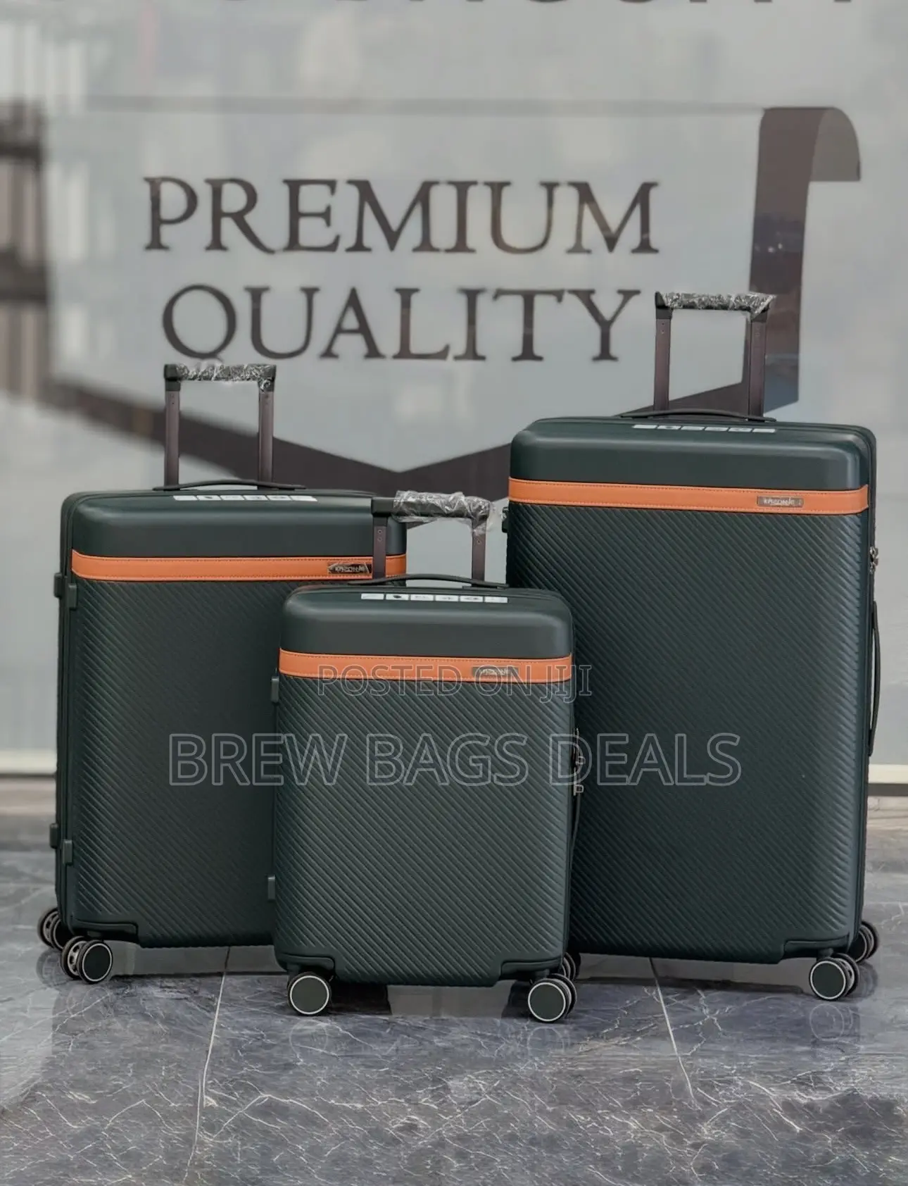 Premium Quality Kazonne 3set Fiber Anticrack 30 Inches Traveling Bag.