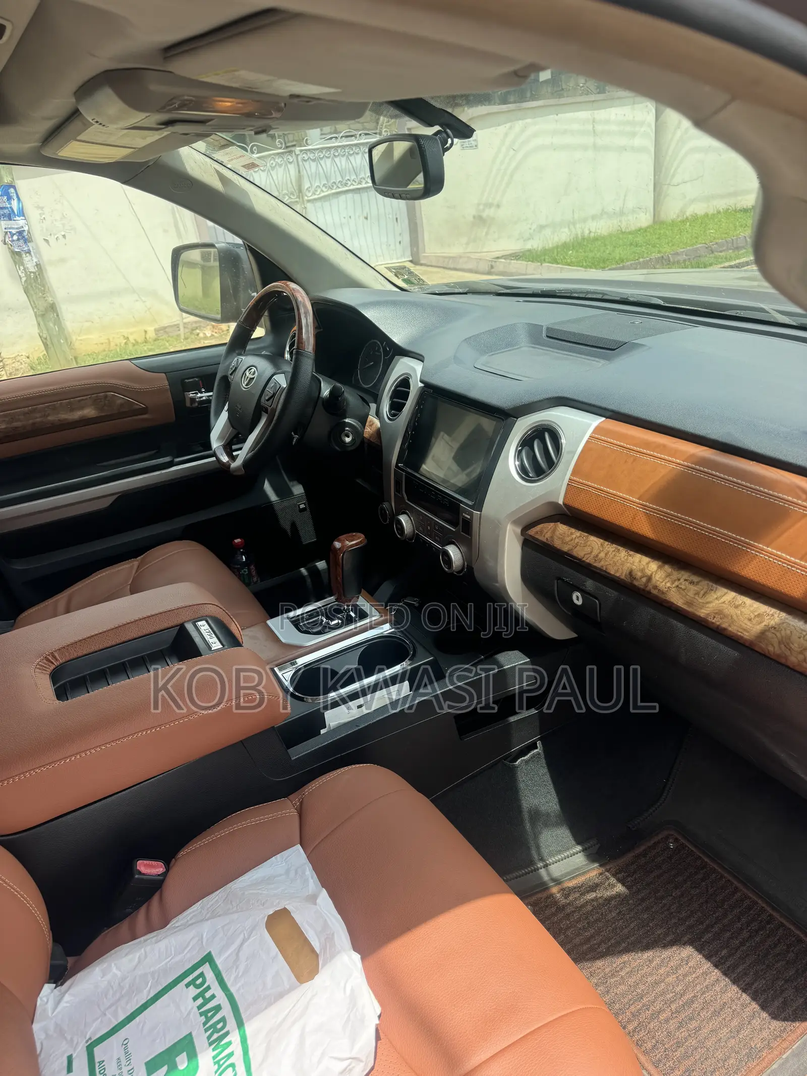 Toyota Tundra 1794 4dr CrewMax 4WD SB (5.7L 8cyl 6A) 2015 Brown