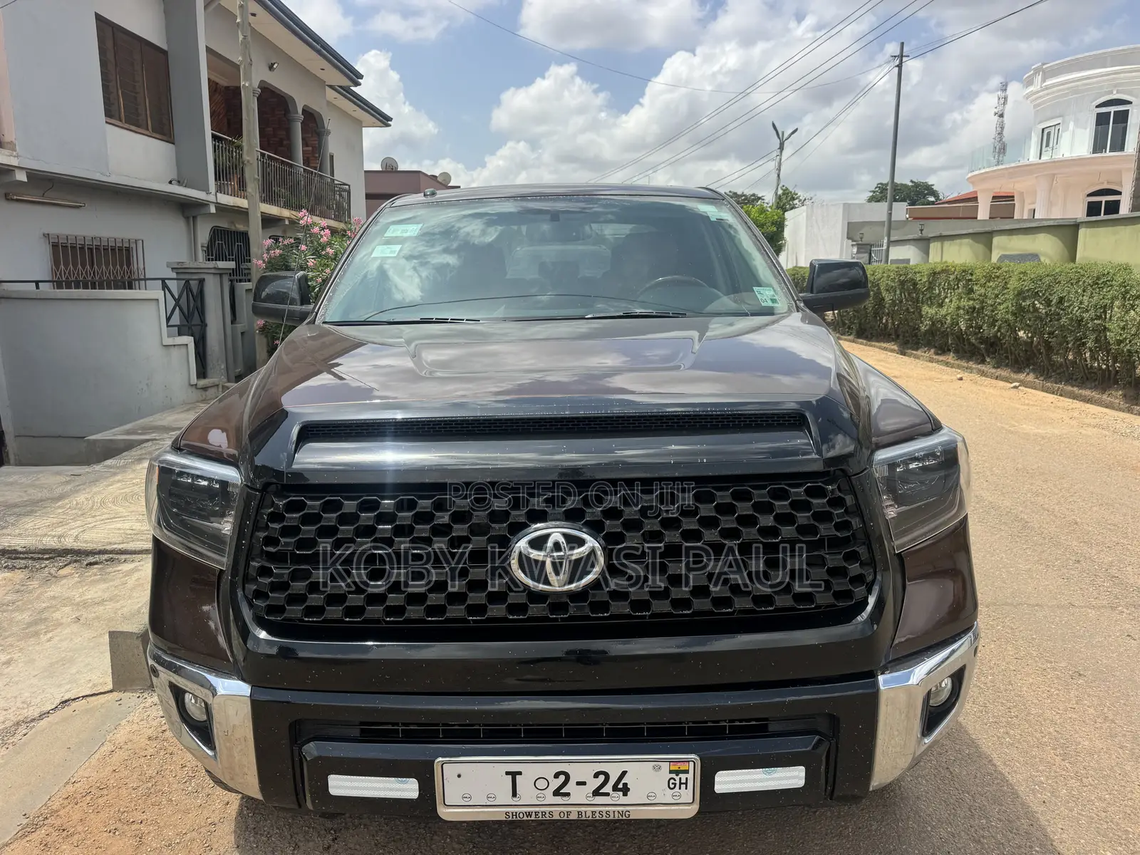 Toyota Tundra 1794 4dr CrewMax 4WD SB (5.7L 8cyl 6A) 2015 Brown