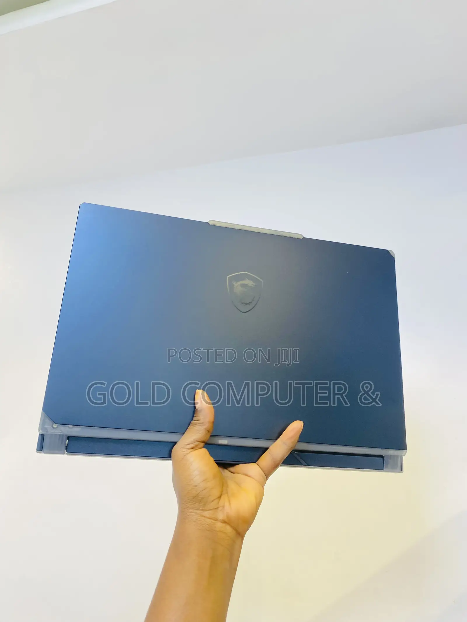 Laptop MSI Cyborg 15 24GB Intel Core i7 SSD 1T