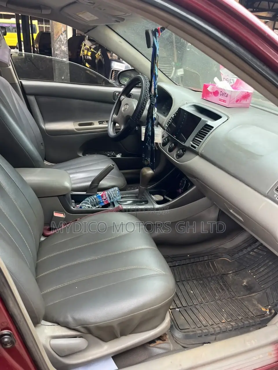 Toyota Camry LE 4dr Sedan (2.4L 4cyl 5M) 2004 Red