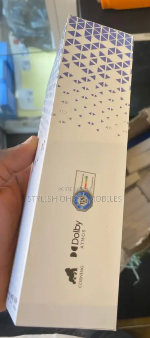 New Tecno Camon 40 Pro 5G 256 GB Purple