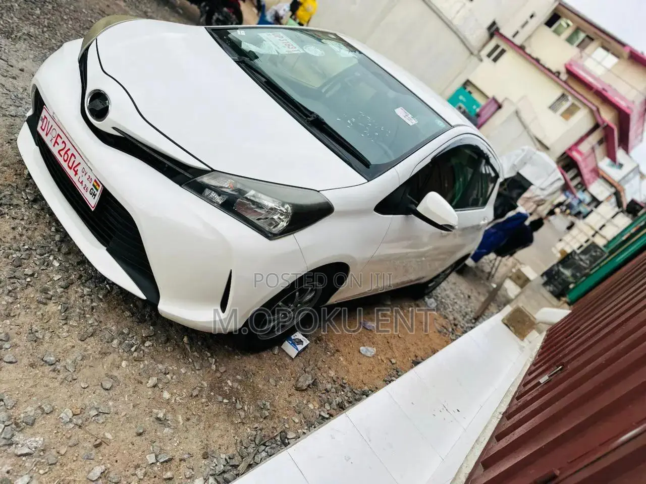 Toyota Vitz 1.3 AWD 5dr 2015 White
