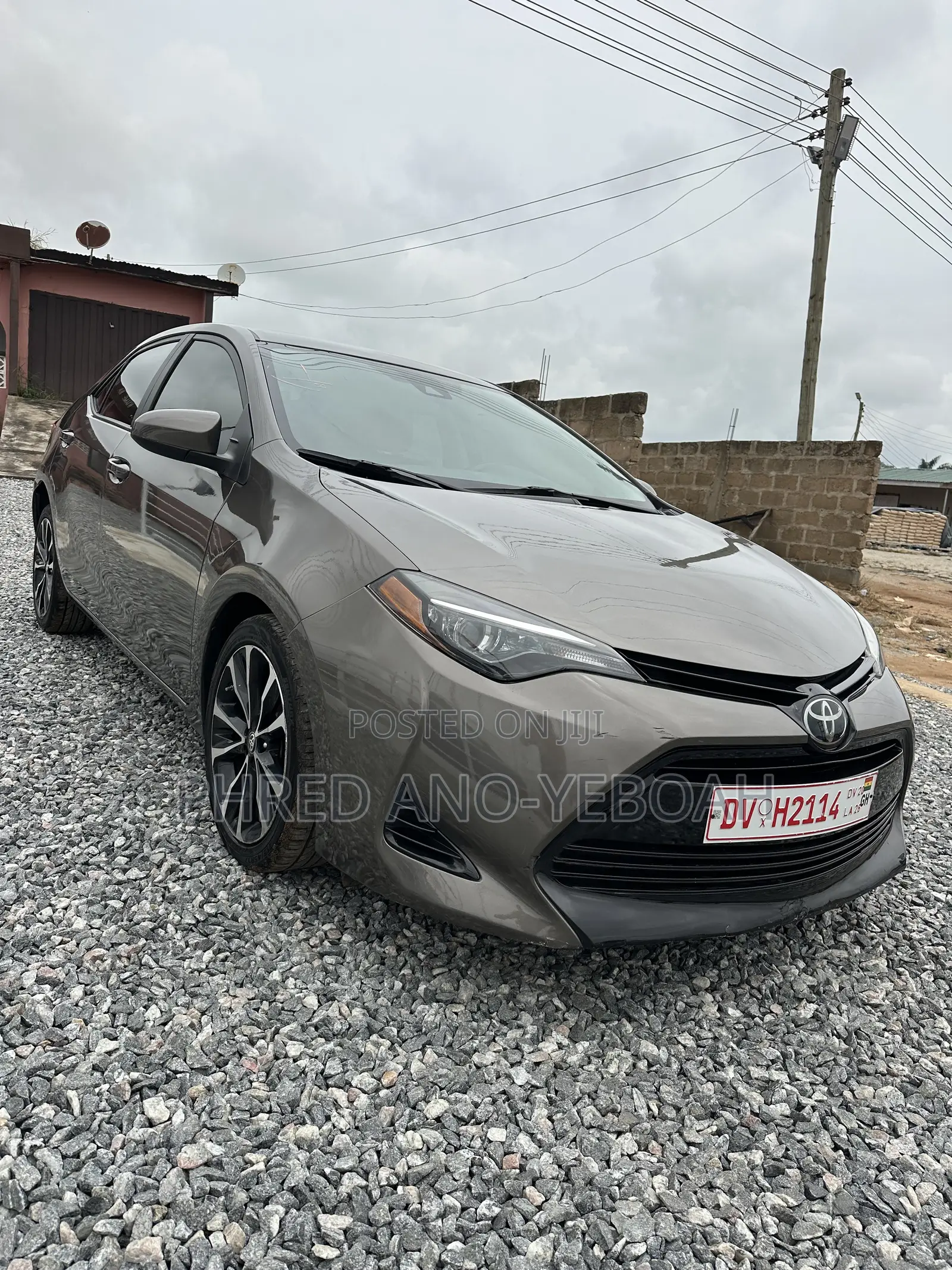 Toyota Corolla LE Eco (1.8L 4cyl 2A) 2018 Gray