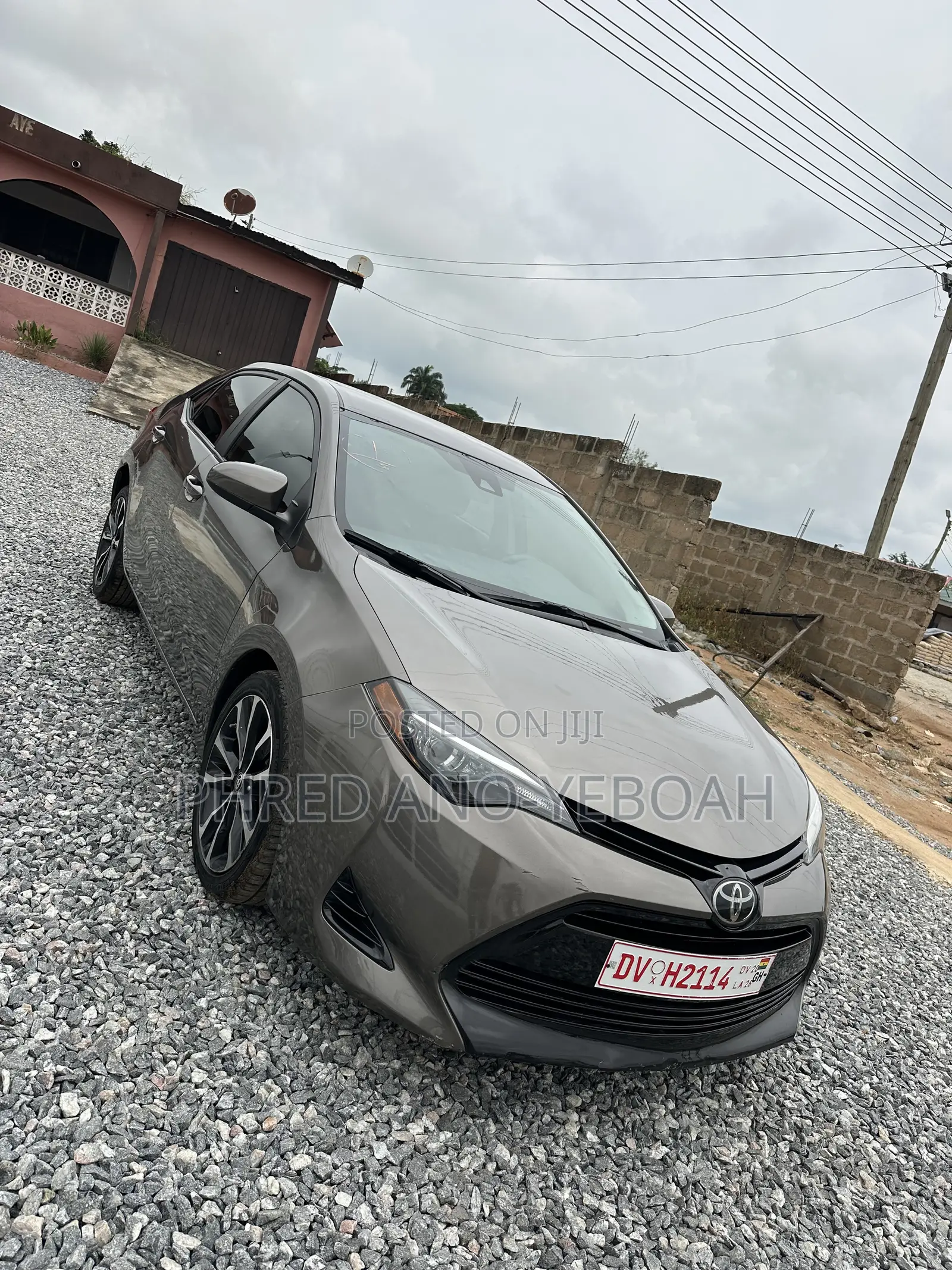 Toyota Corolla LE Eco (1.8L 4cyl 2A) 2018 Gray