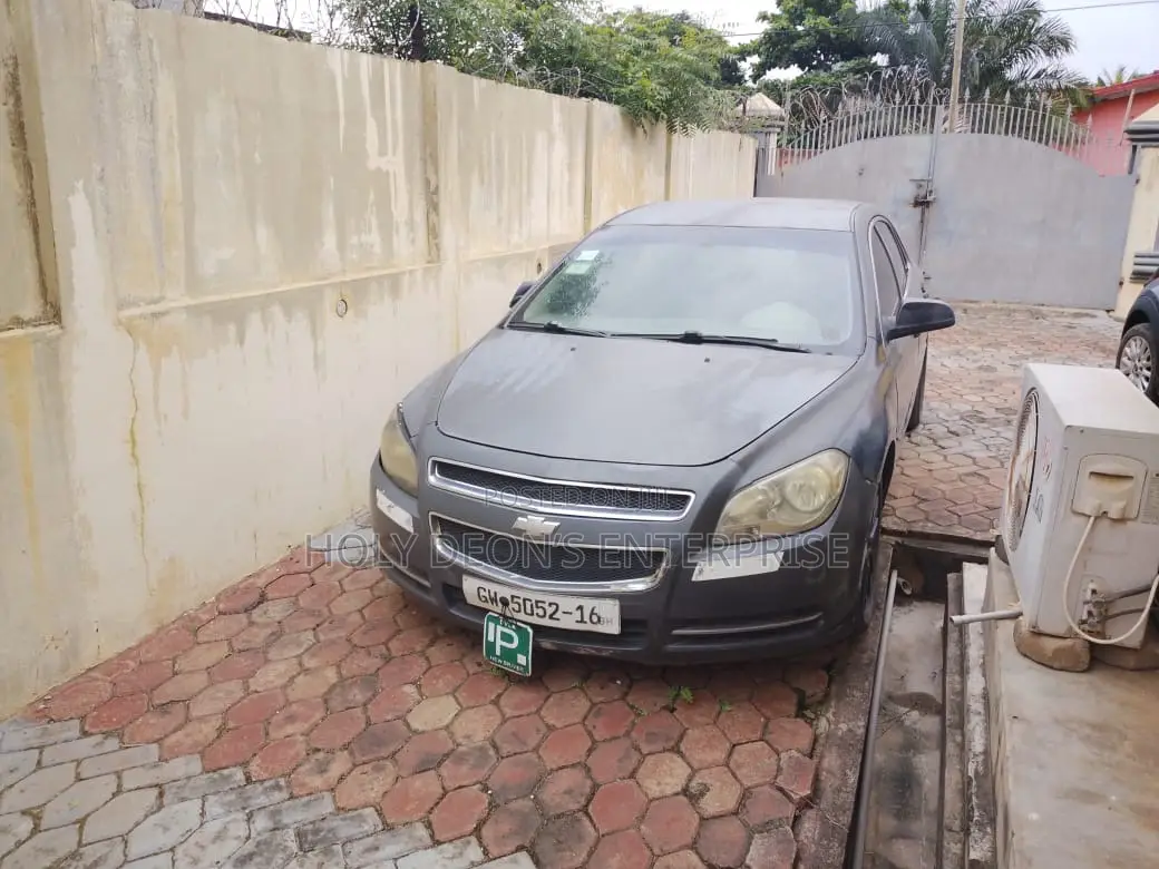 Chevrolet Cobalt 2010 Gray