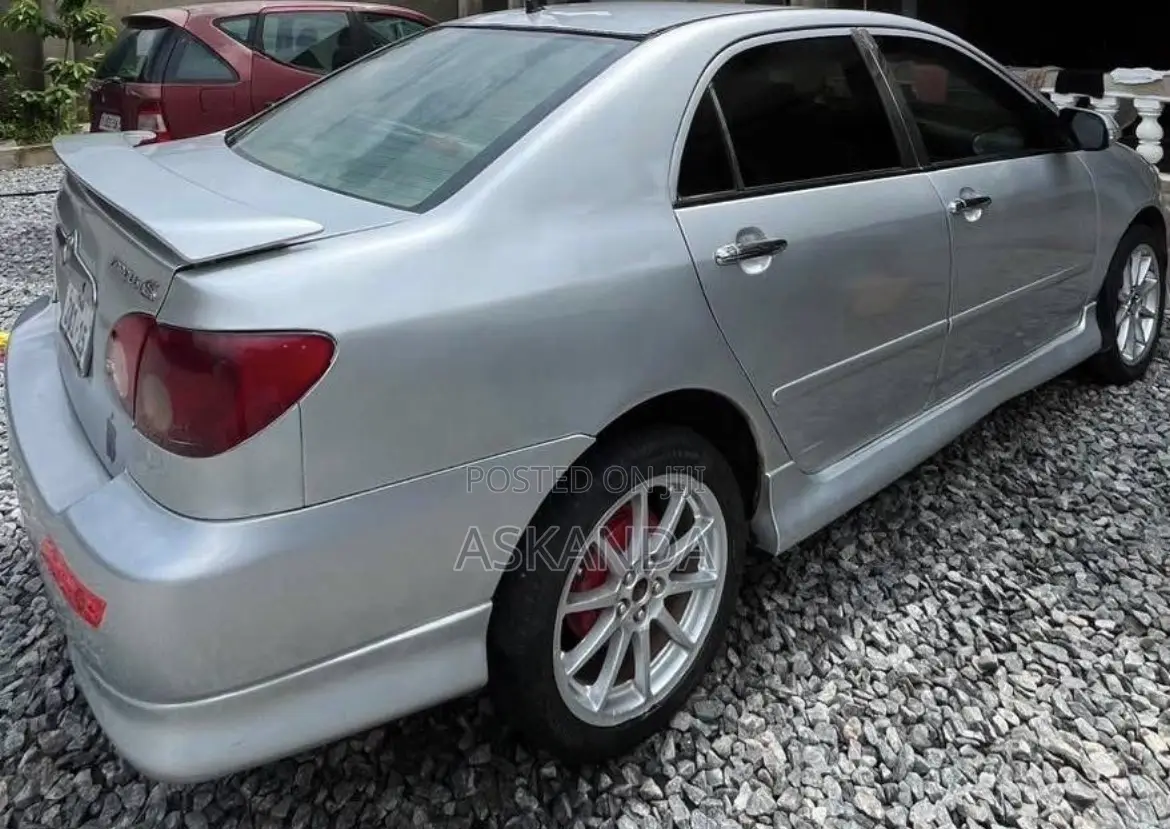 Toyota Corolla 1.8 VVTL-i TS 2007 Silver