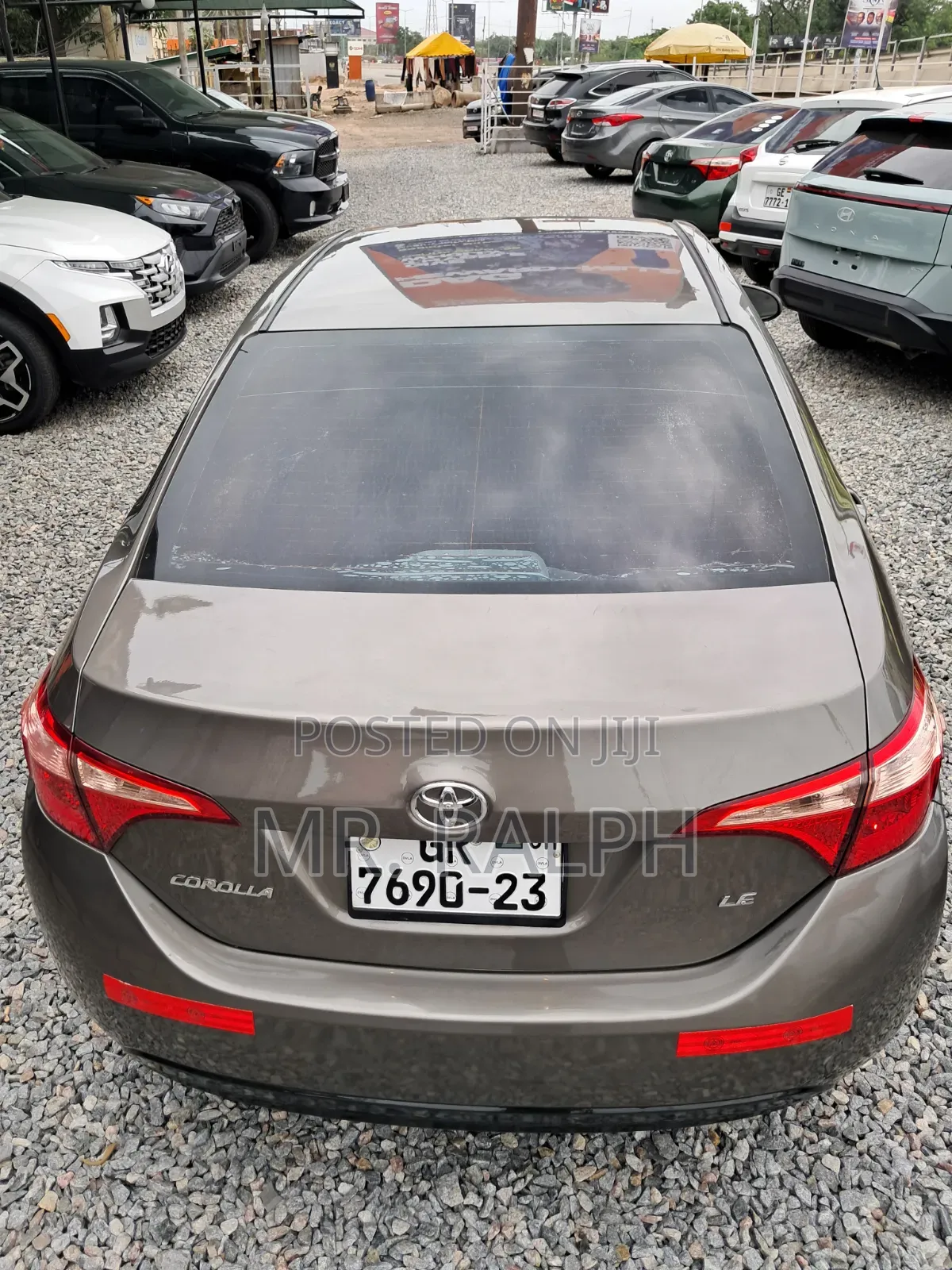 Toyota Corolla LE Eco (1.8L 4cyl 2A) 2019 Matt Black