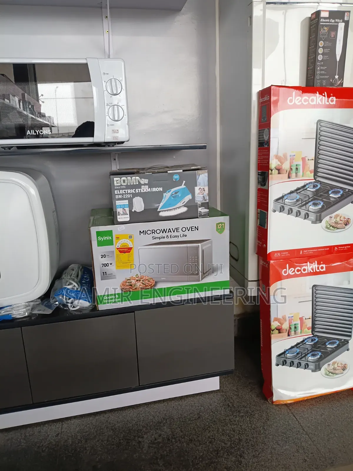 Syinix Digital Mirror Microwave: Everyday Cooking Made Modern