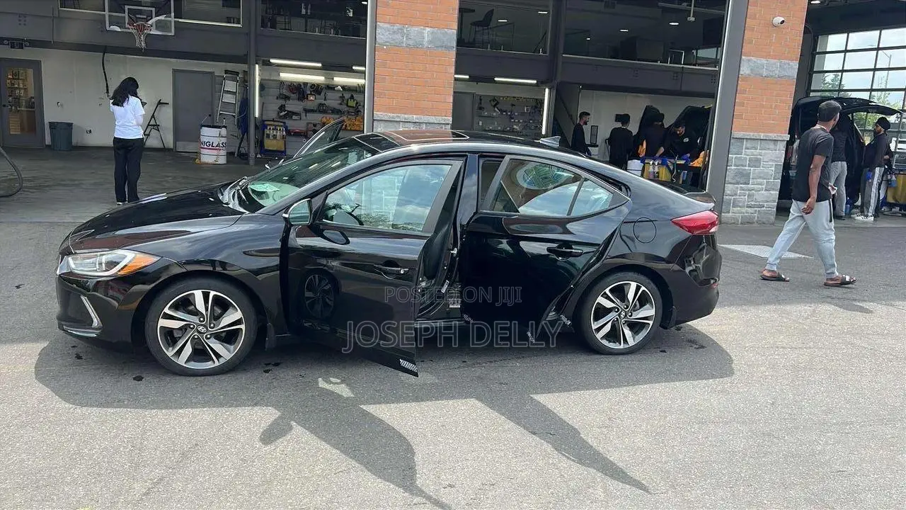 Hyundai Elantra Sport 2018 Black