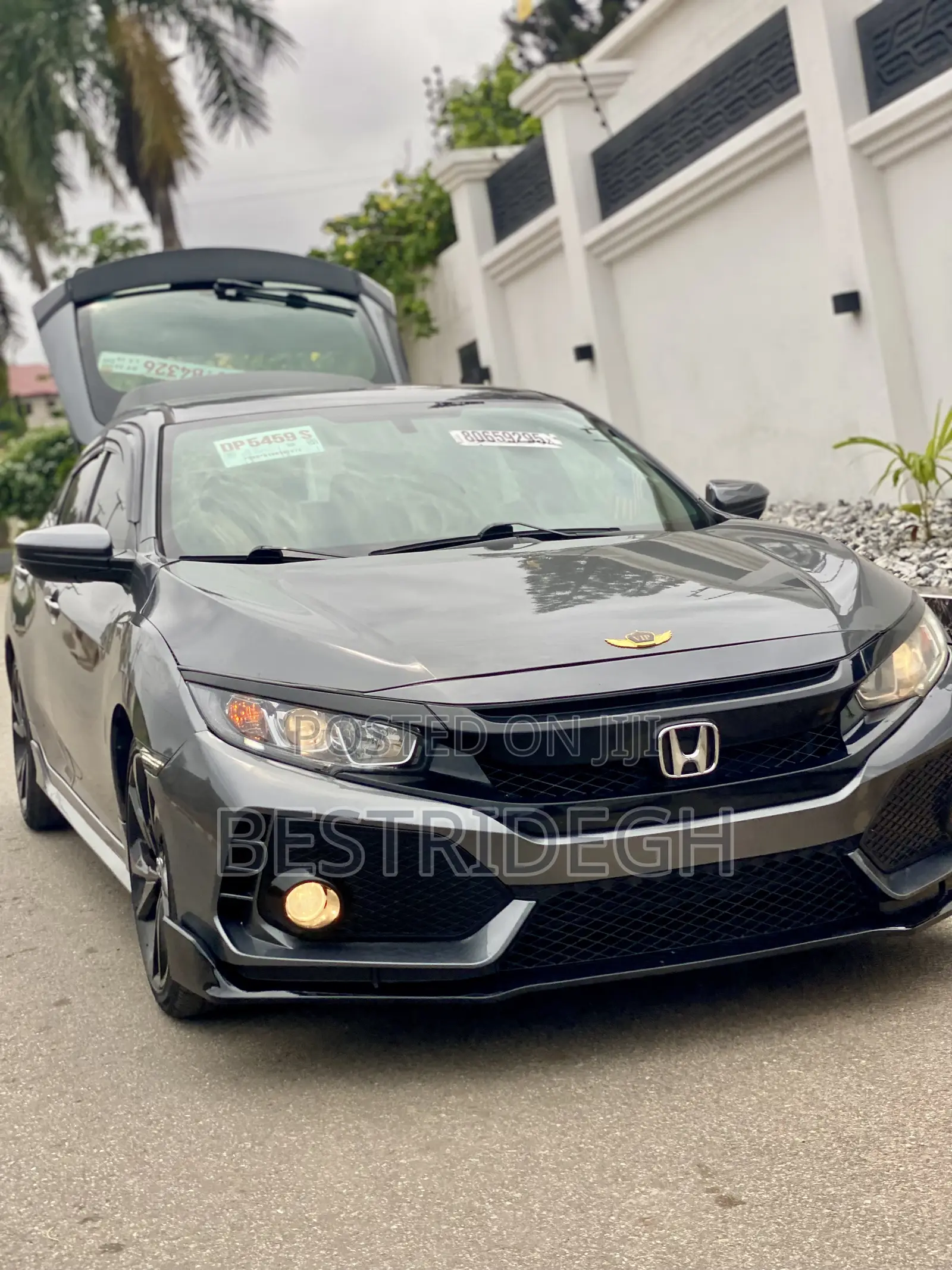 Honda Civic Sport 4dr Hatchback (1.5L 4cyl) 2017 Gray