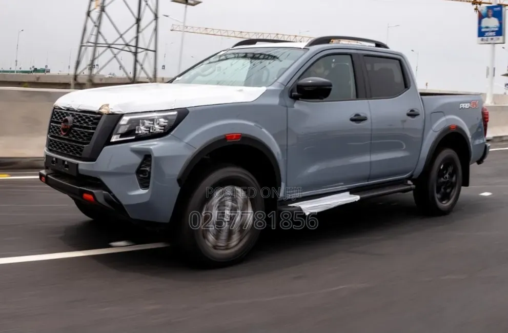 New Nissan Navara 2025 Black