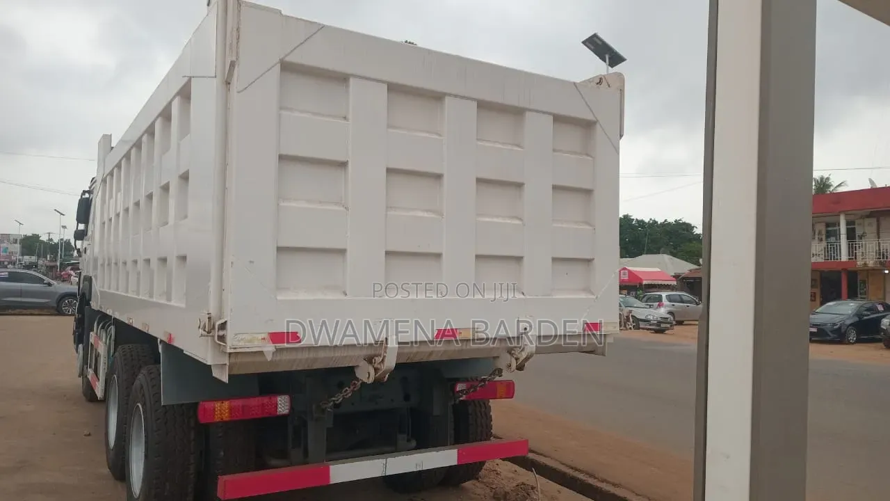 Dump Truck