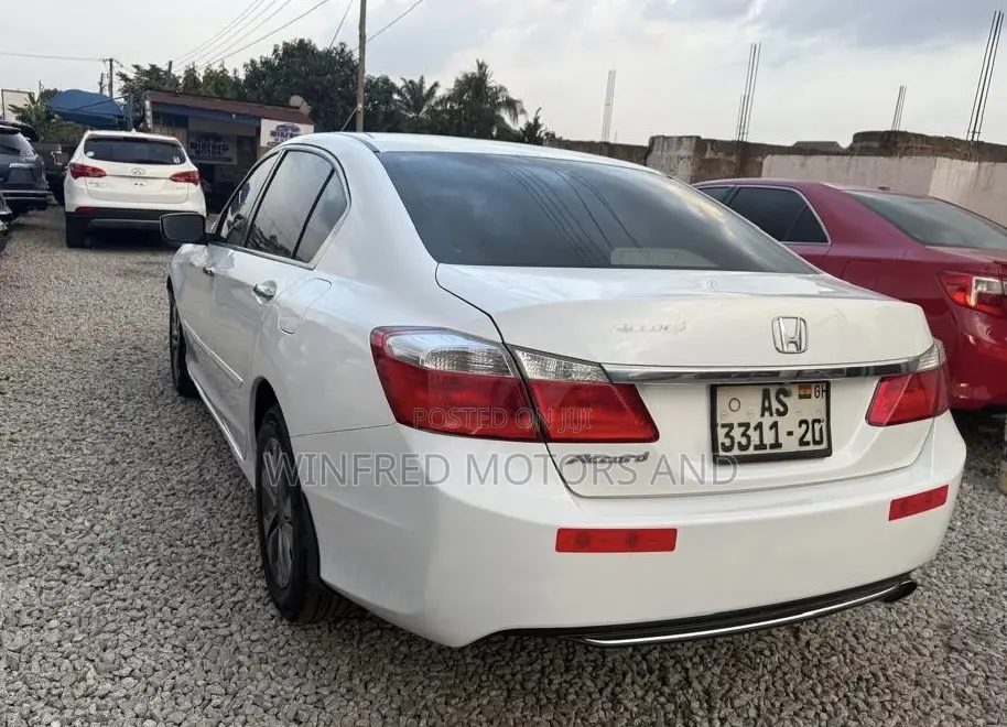Honda Accord Sport 4dr Sedan FWD (2.4L 4cyl 2A) 2016 White