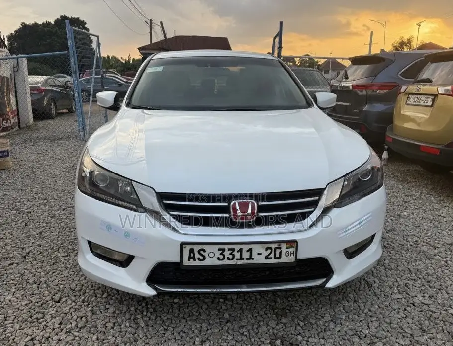 Honda Accord Sport 4dr Sedan FWD (2.4L 4cyl 2A) 2016 White