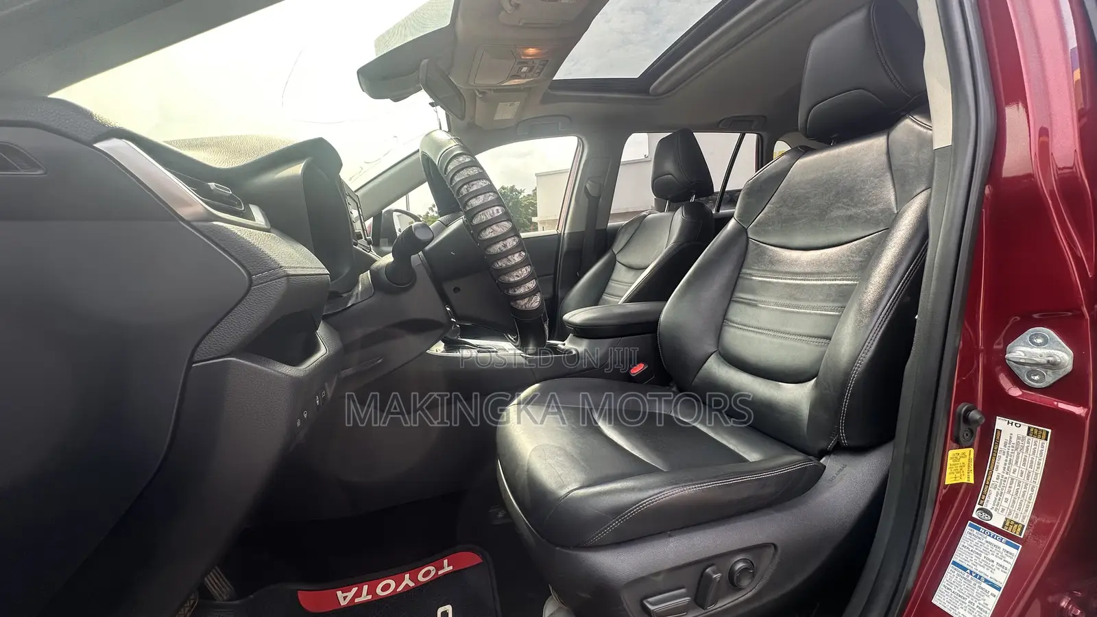 Toyota RAV4 XLE Premium AWD 2019 Red