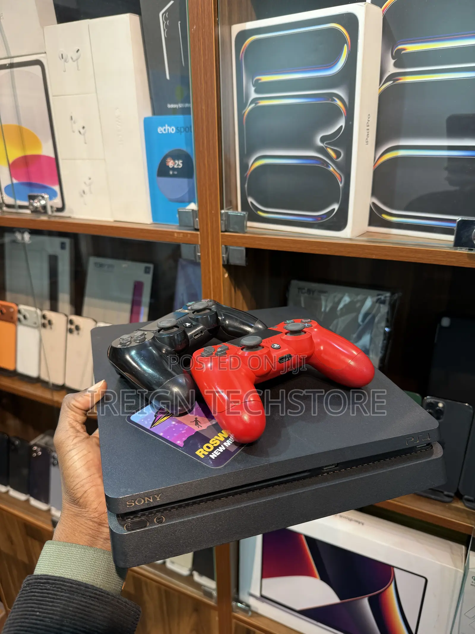 PlayStation 4 Slim