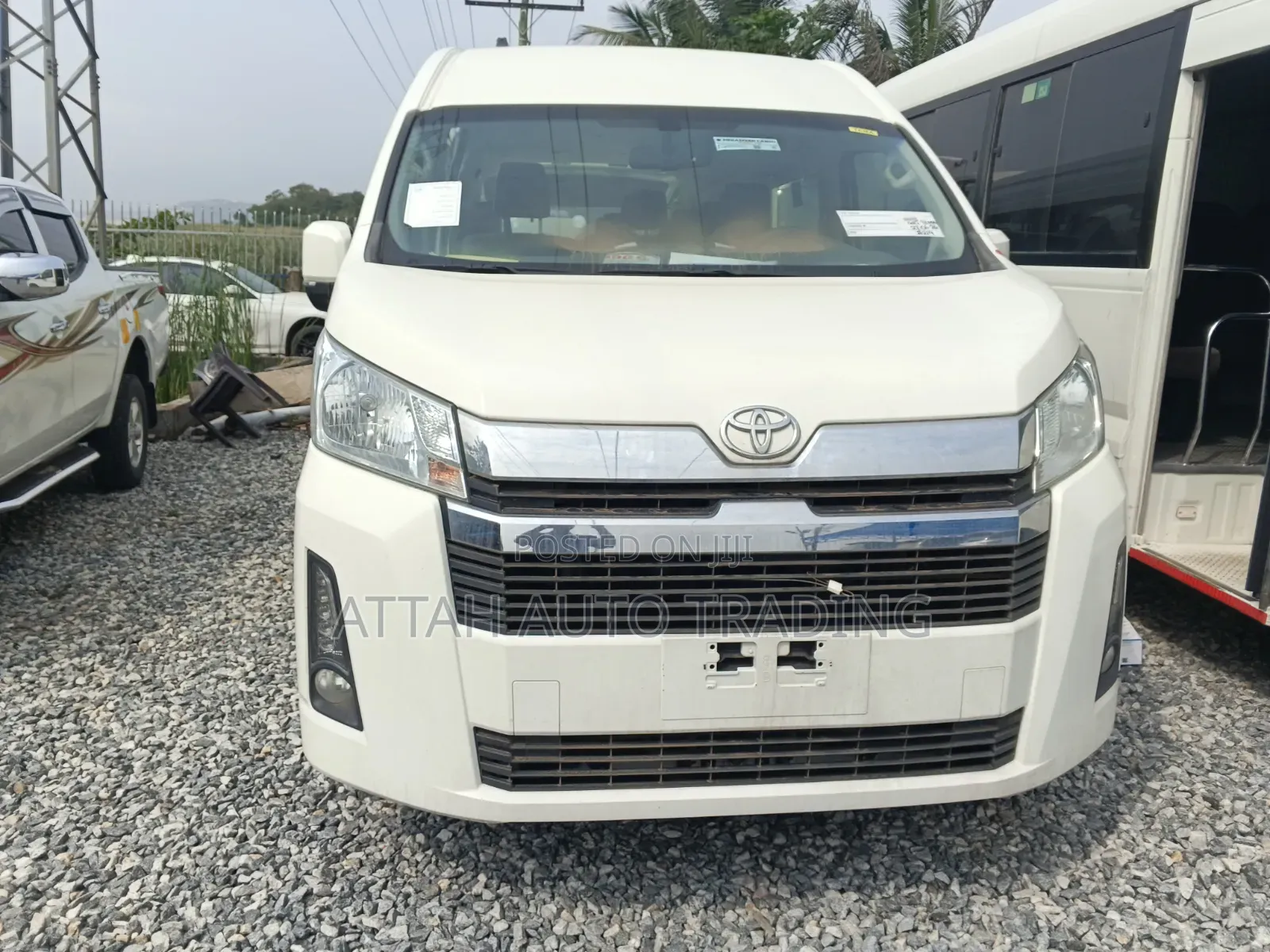 Toyota HiAce 2018 White