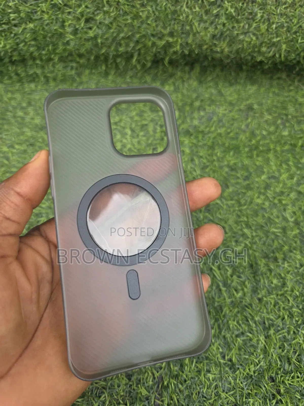 iPhone 12/13 Pro Max Translucent Case (Magsafe Support)