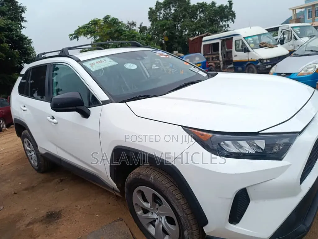 Toyota RAV4 2020 White