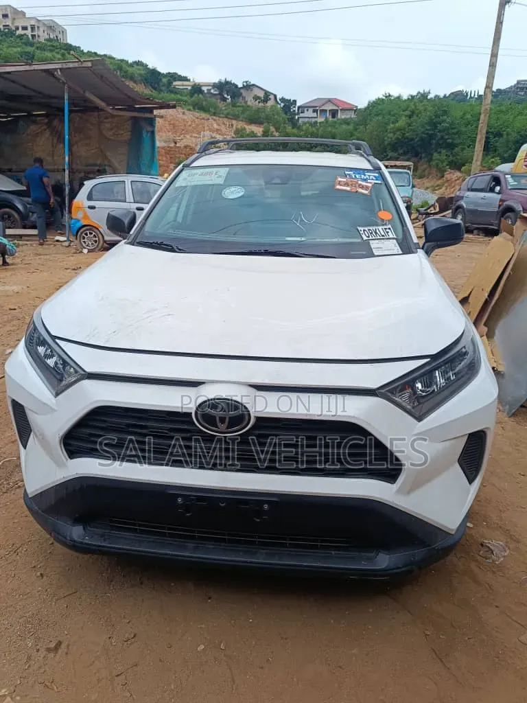 Toyota RAV4 2020 White