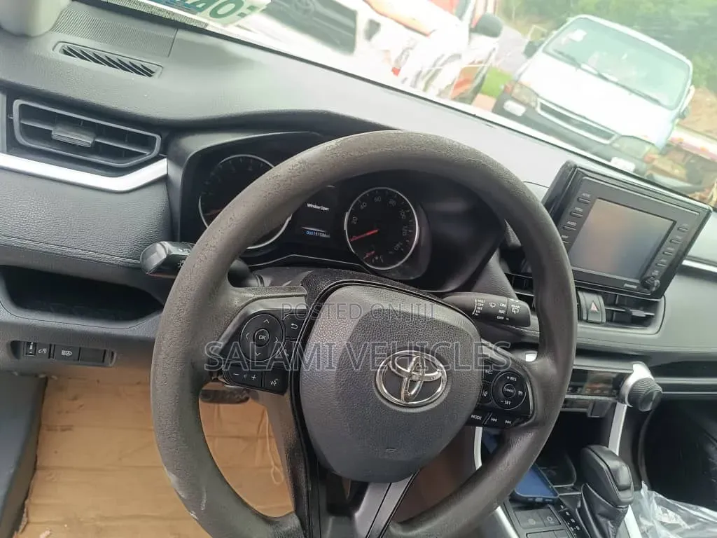 Toyota RAV4 2020 White