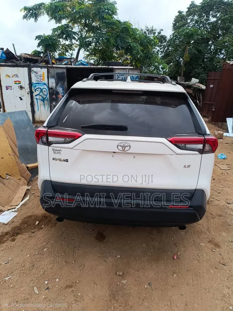 Toyota RAV4 2020 White