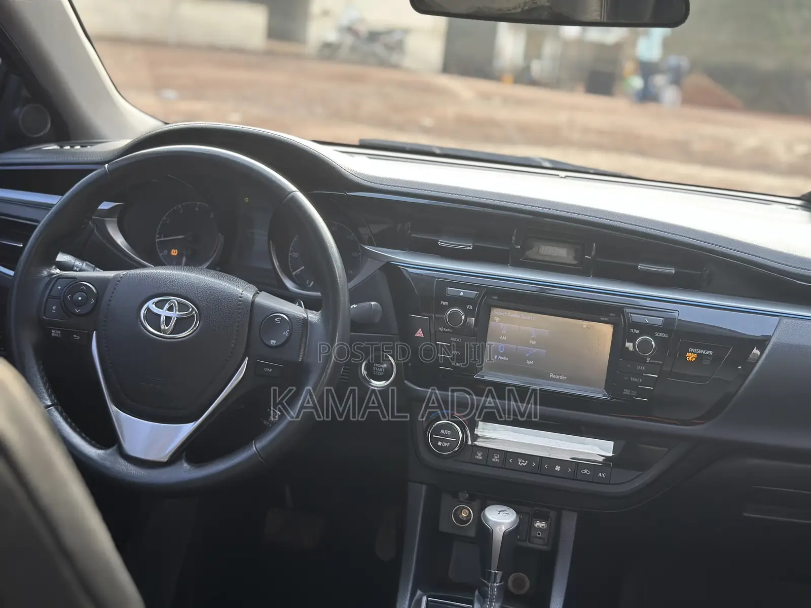 Toyota Corolla L 4dr Sedan (1.8L 4cyl 6M) 2015 Black