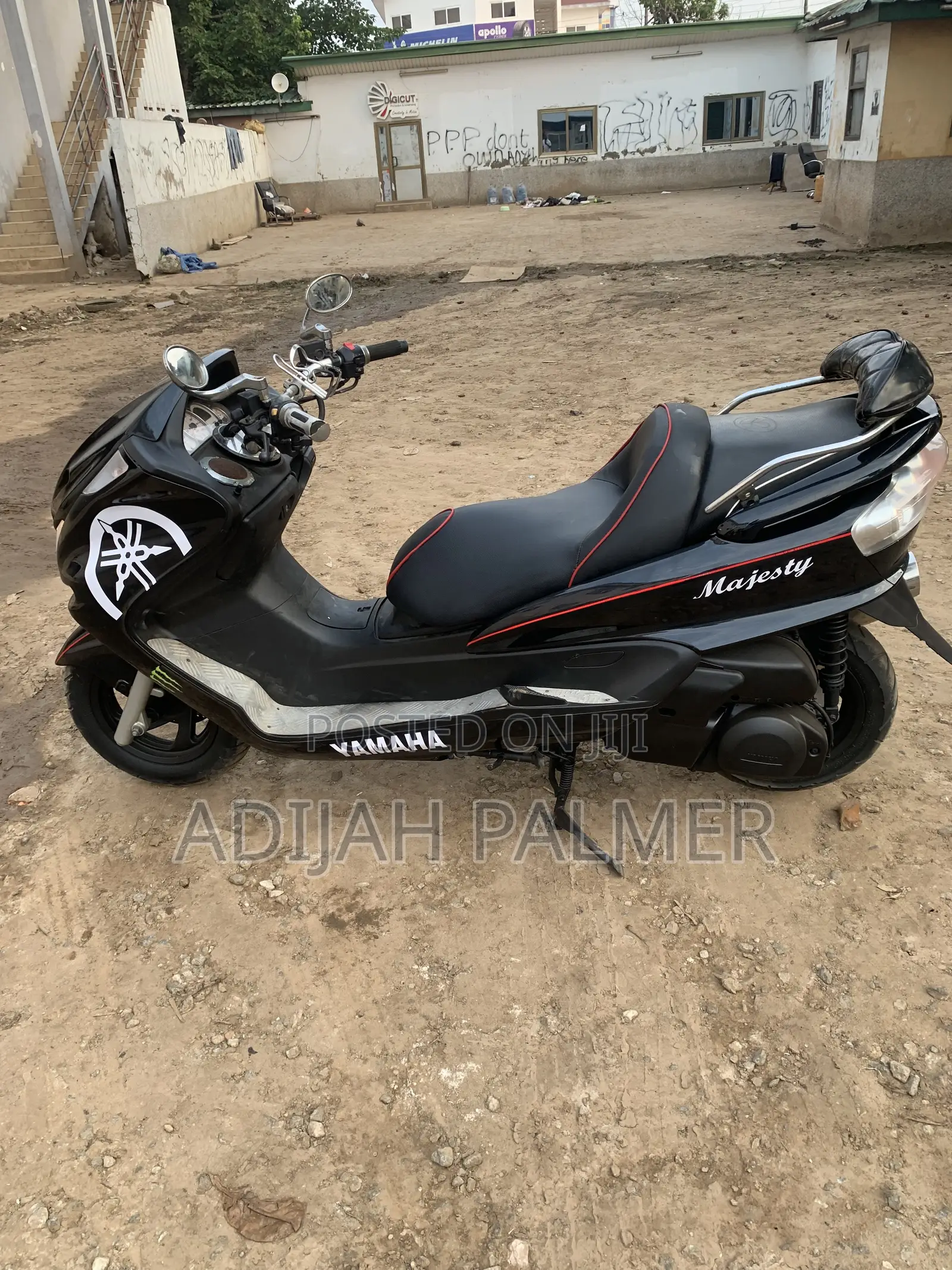 Yamaha Majesty 2024 Black