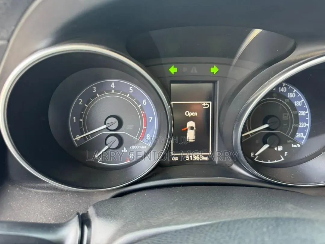 Toyota Corolla 2018 Silver