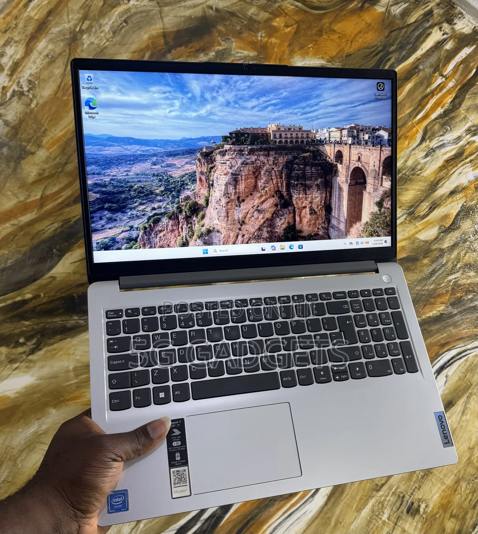 Laptop Lenovo IdeaPad 1 4GB Intel SSD 256GB