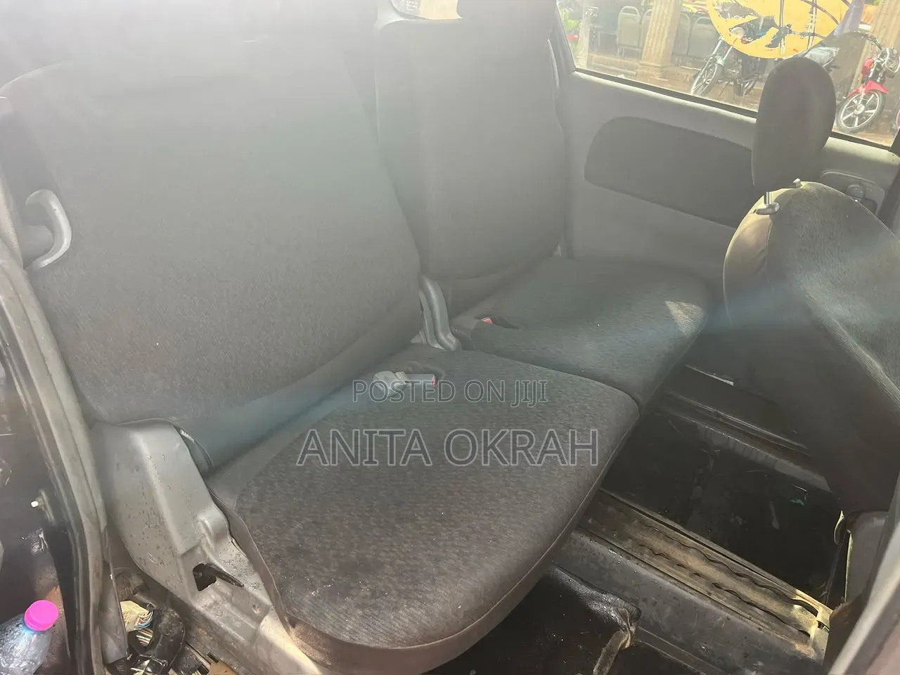 Toyota Sienta 2011 Maroon